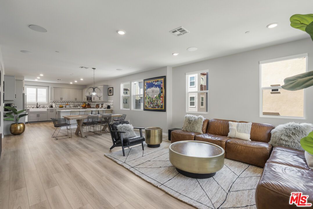 Dining room, Interior, Kitchen, Living room, Pendant Lights, Recessed Lighting, Wood Texture Flooring