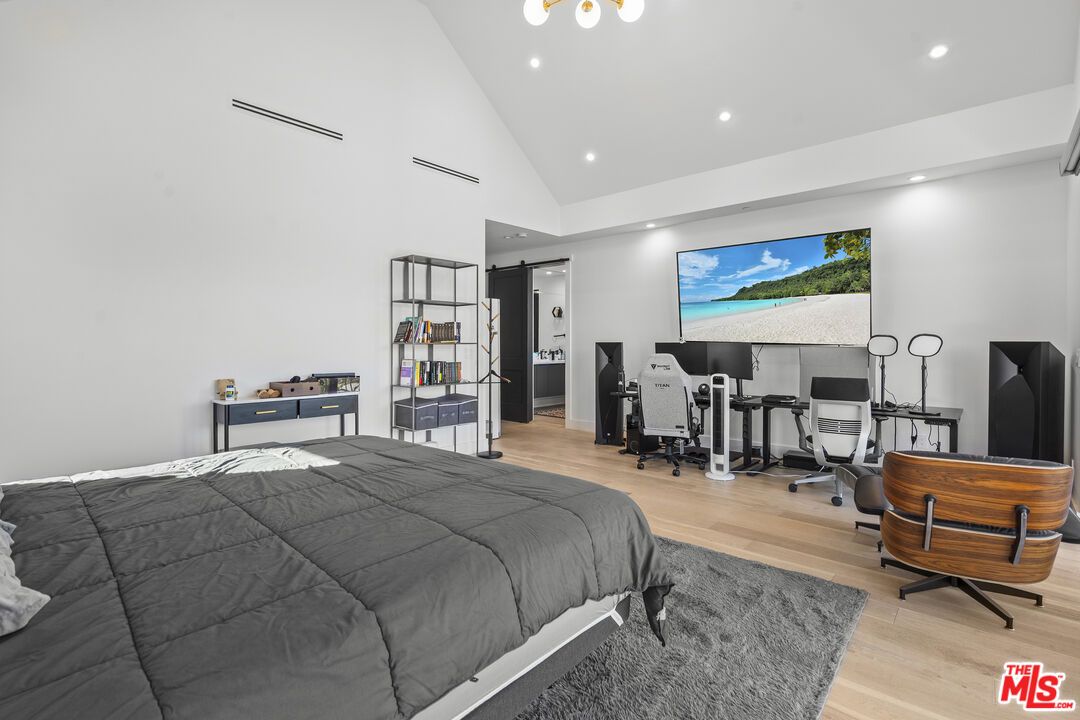 Bedroom, Home Office, Interior, Recessed Lighting, Wood Texture Flooring