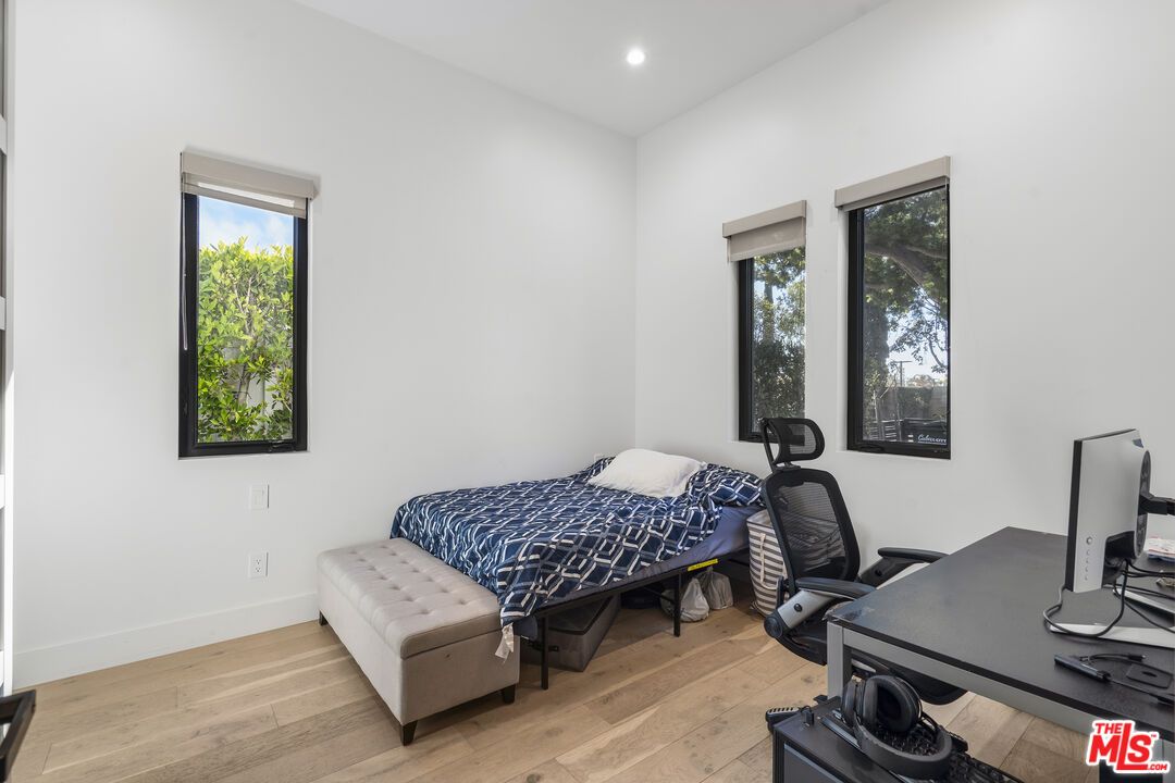 Bedroom, Home Office, Interior, Recessed Lighting, Wood Texture Flooring