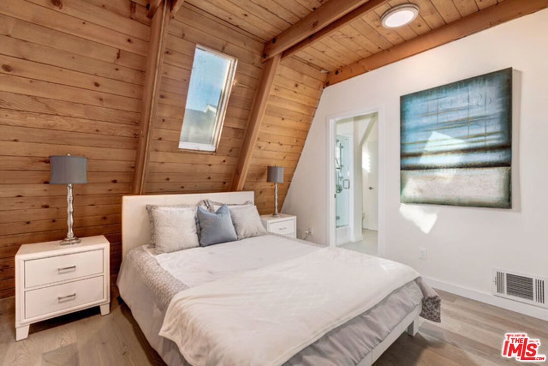Bedroom, Interior, Recessed Lighting, Wooden Beams, Wooden Ceilings, Wood Texture Flooring, Wooden Walls