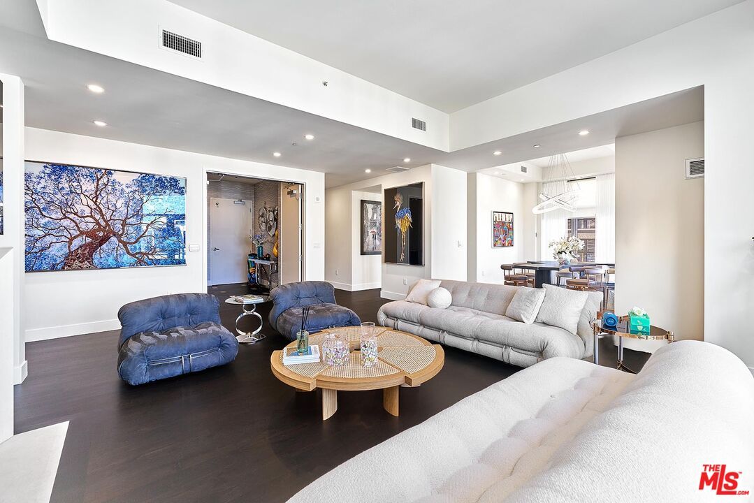 Interior, Living room, Pendant Lights, Recessed Lighting, Wood Texture Flooring