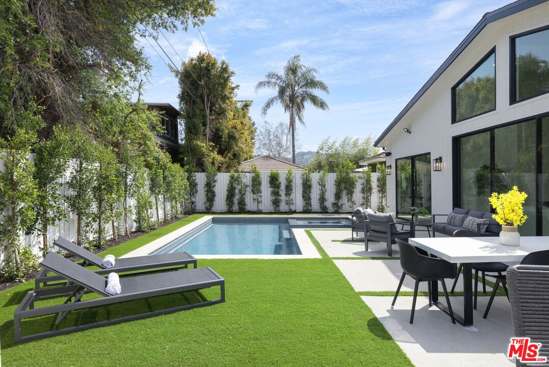 Backyard, Exterior, Pool