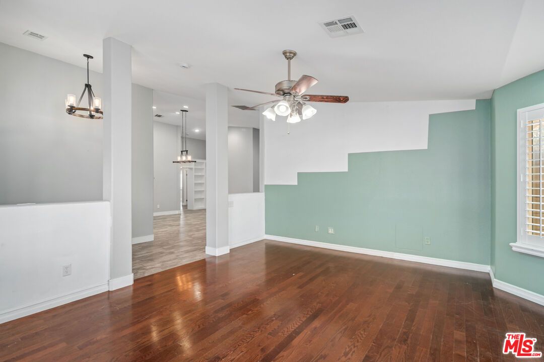 Empty room, Interior, Pendant Lights, Recessed Lighting, Wood Texture Flooring