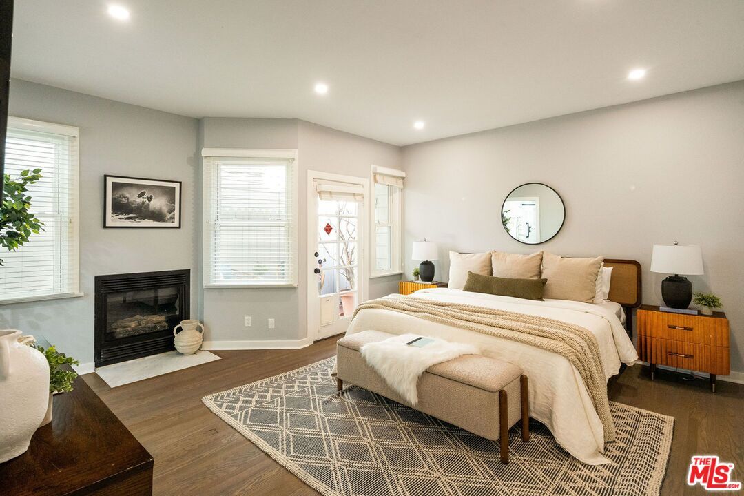 Bedroom, Fireplace, Interior, Recessed Lighting, Wood Texture Flooring