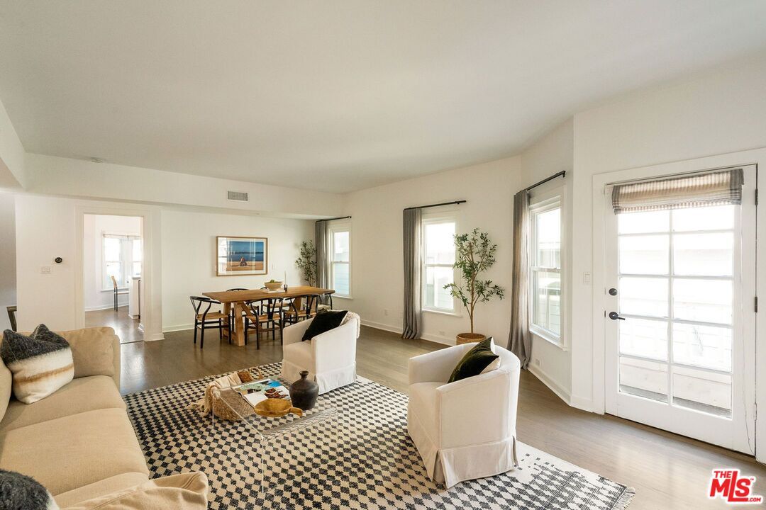 Dining room, Interior, Living room, Wood Texture Flooring
