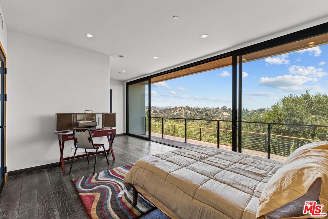 Bedroom, Home Office, Interior, Recessed Lighting, Wood Texture Flooring