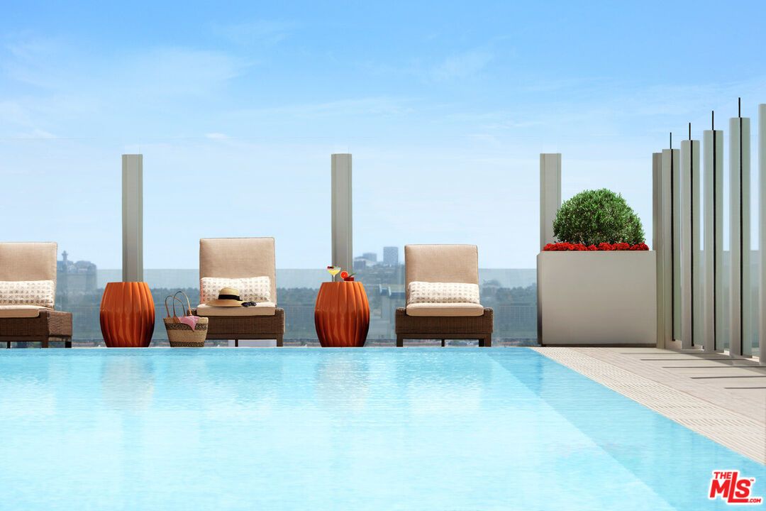 Water, Exterior, Pool, Other, Skyline