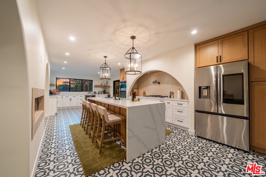 Interior, Kitchen, Pendant Lights, Recessed Lighting, Stainless Steel Appliances