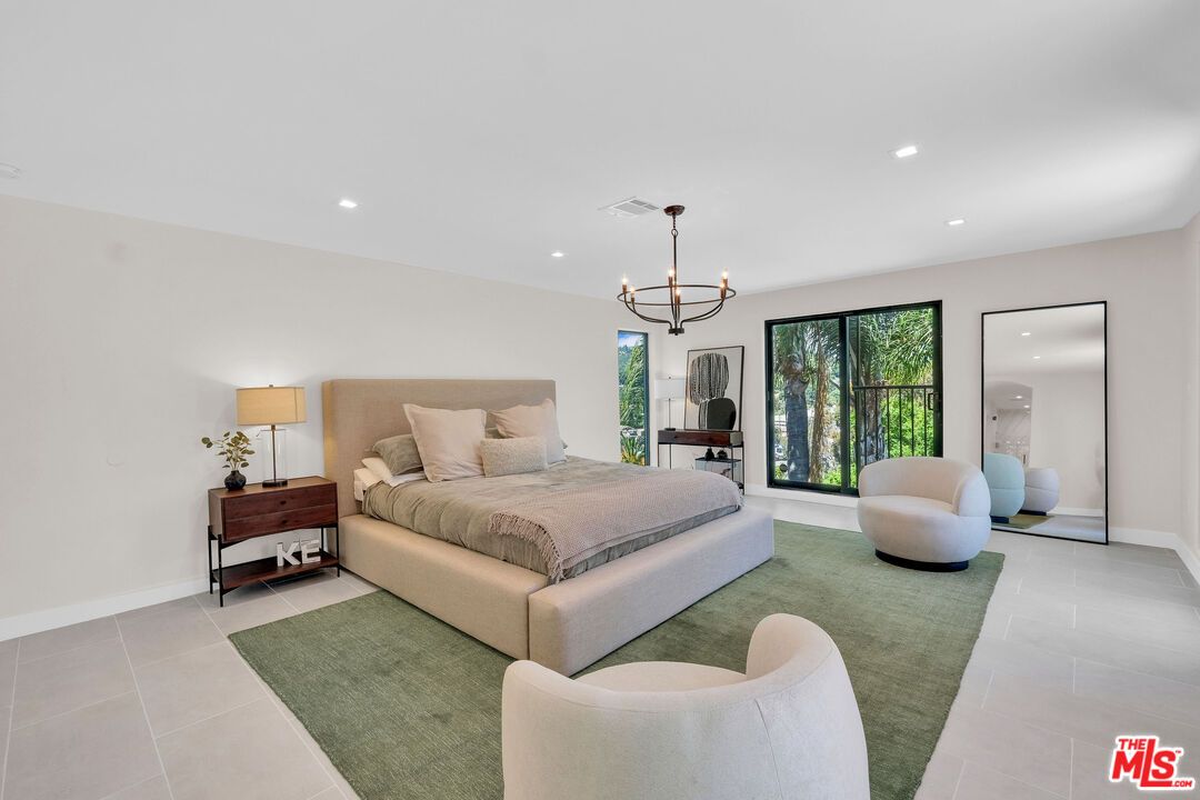 Bedroom, Chandelier, Interior, Recessed Lighting