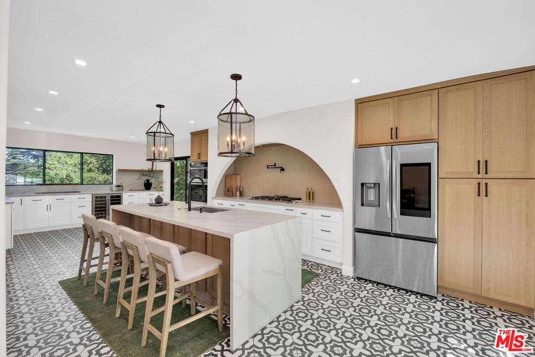 Interior, Kitchen, Pendant Lights, Recessed Lighting, Stainless Steel Appliances