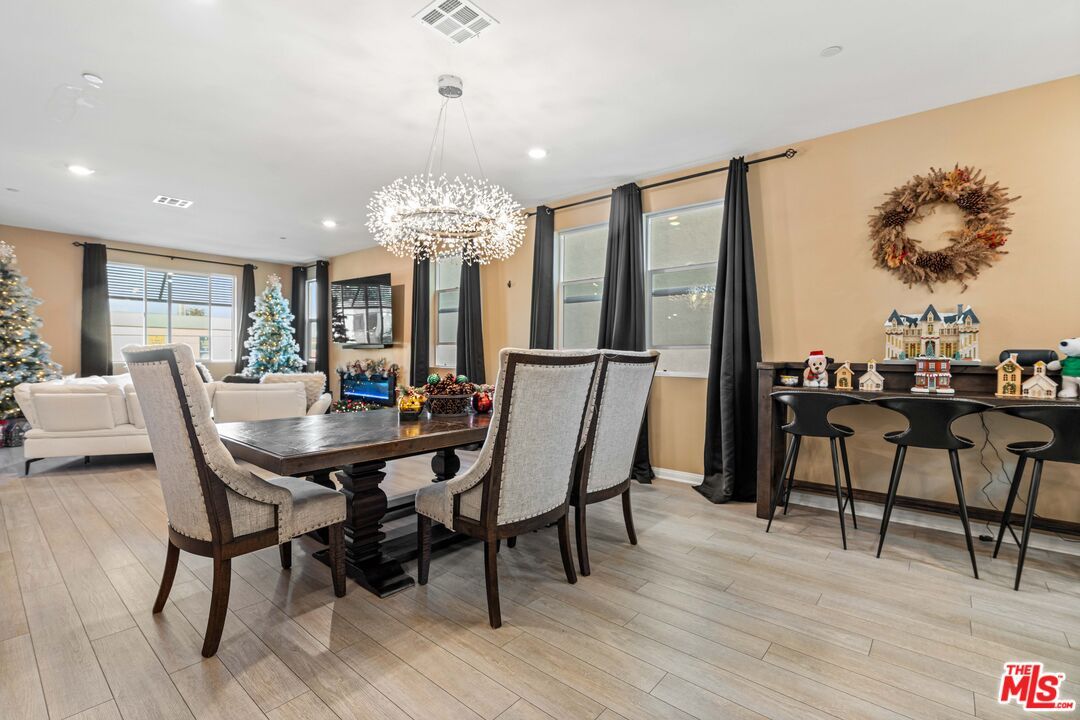 Chandelier, Dining room, Interior, Recessed Lighting, Wood Texture Flooring
