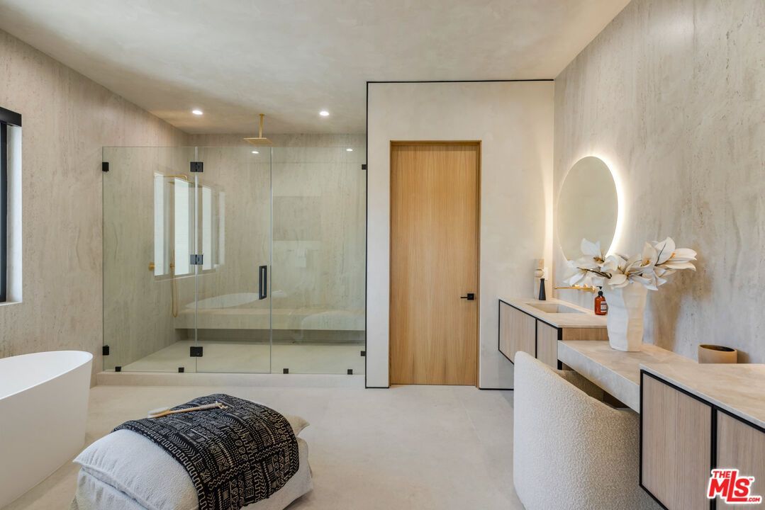 Bathroom, Free Standing Baths, Glass Shower, Interior, Recessed Lighting