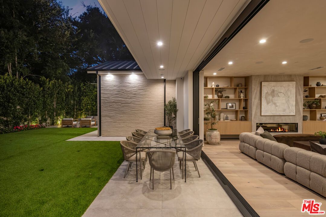 Dining room, Fireplace, Interior, Living room, Recessed Lighting