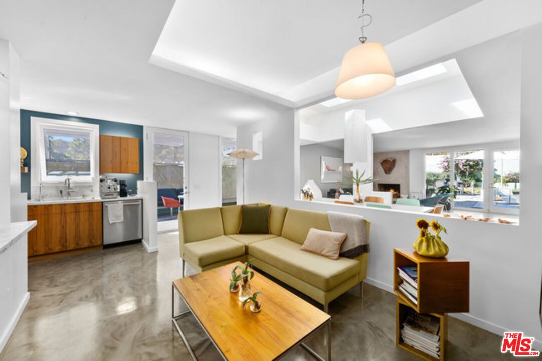 Interior, Kitchen, Living room, Marble, Pendant Lights