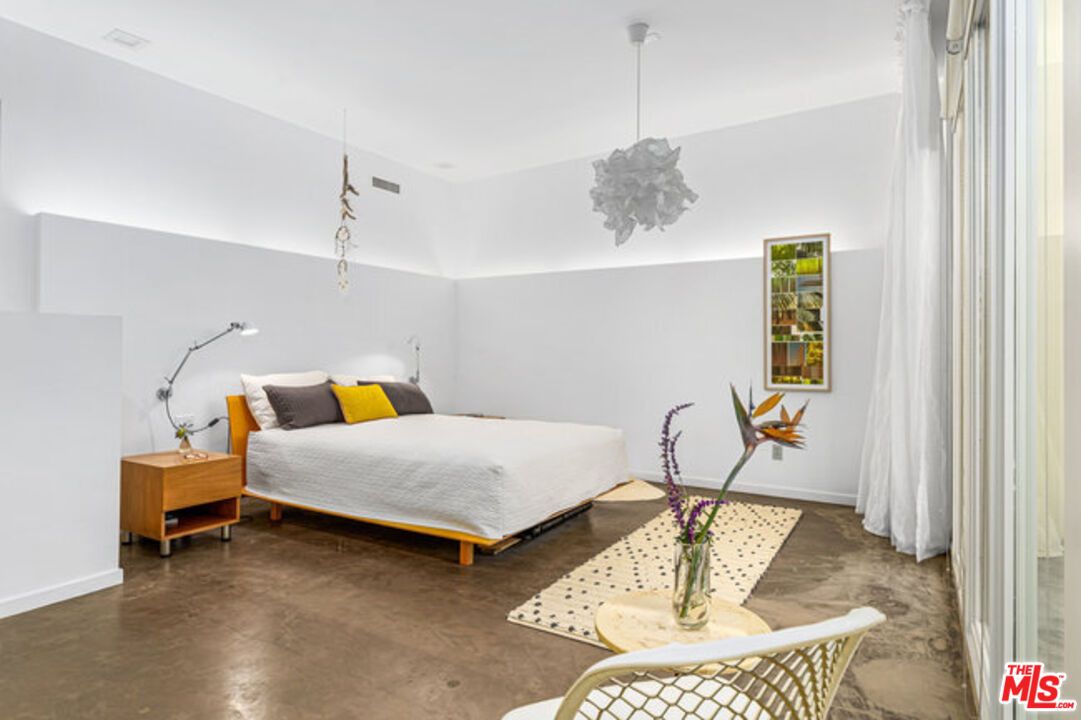 Bedroom, Interior, Pendant Lights