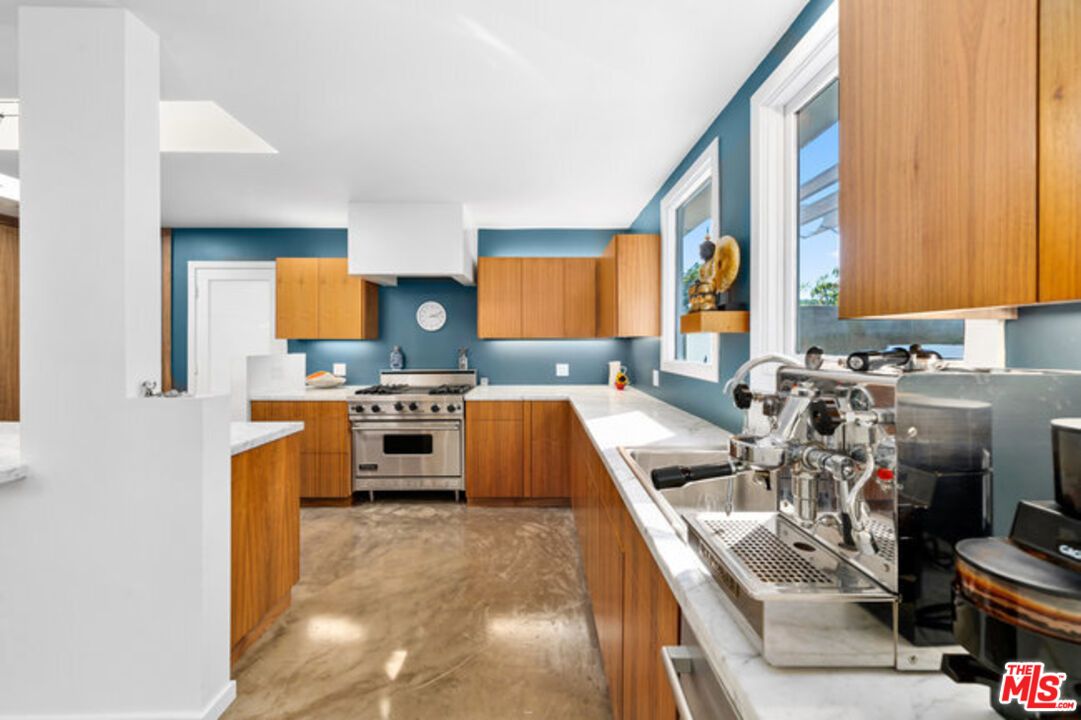 Interior, Kitchen, Stainless Steel Appliances