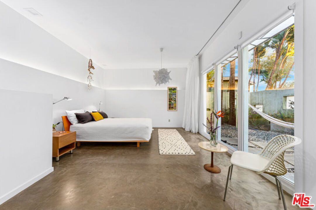 Bedroom, Interior, Pendant Lights