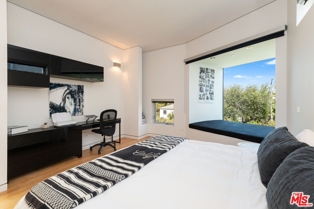 Bedroom, Home Office, Interior, Wood Texture Flooring