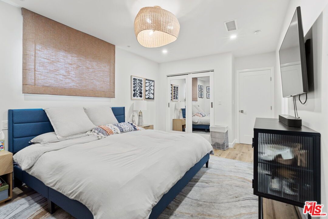 Bedroom, Interior, Pendant Lights, Recessed Lighting, Wood Texture Flooring