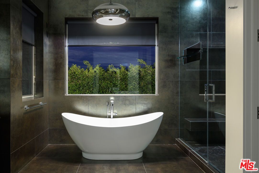 Bathroom, Free Standing Baths, Glass Shower, Interior