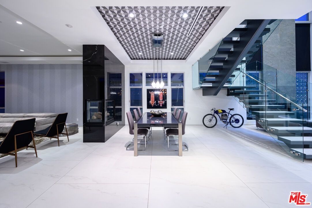 Dining room, Interior, Marble, Pendant Lights, Recessed Lighting