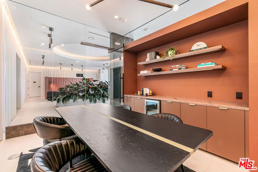 Dining room, Interior, Recessed Lighting