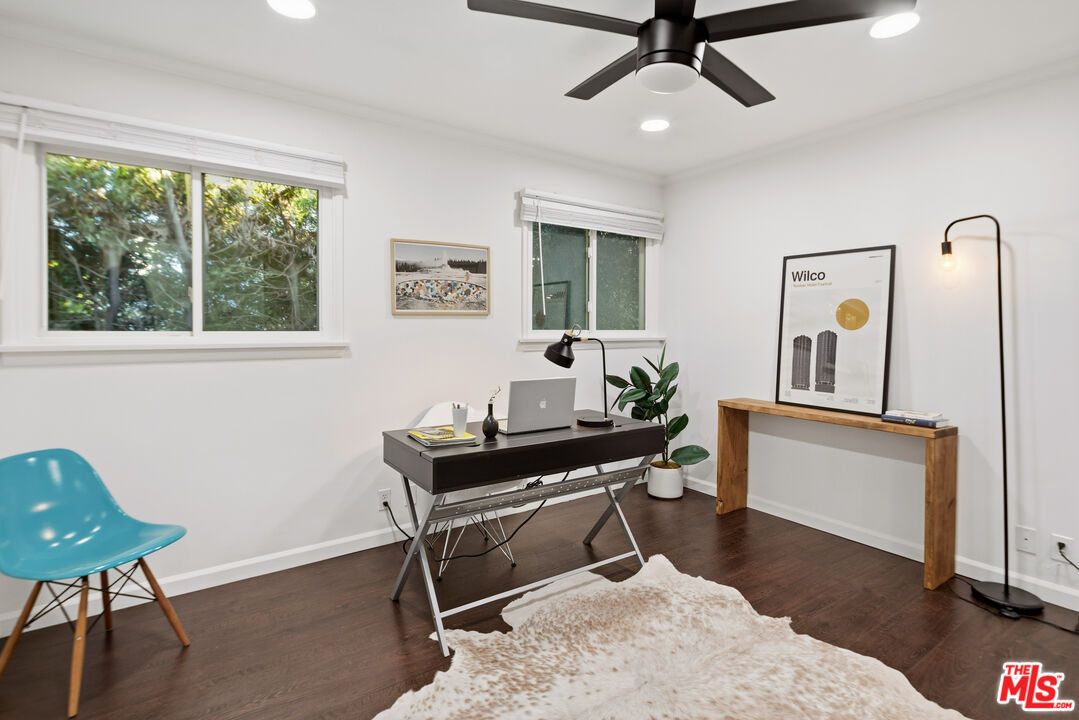 Home Office, Interior, Recessed Lighting, Wood Texture Flooring