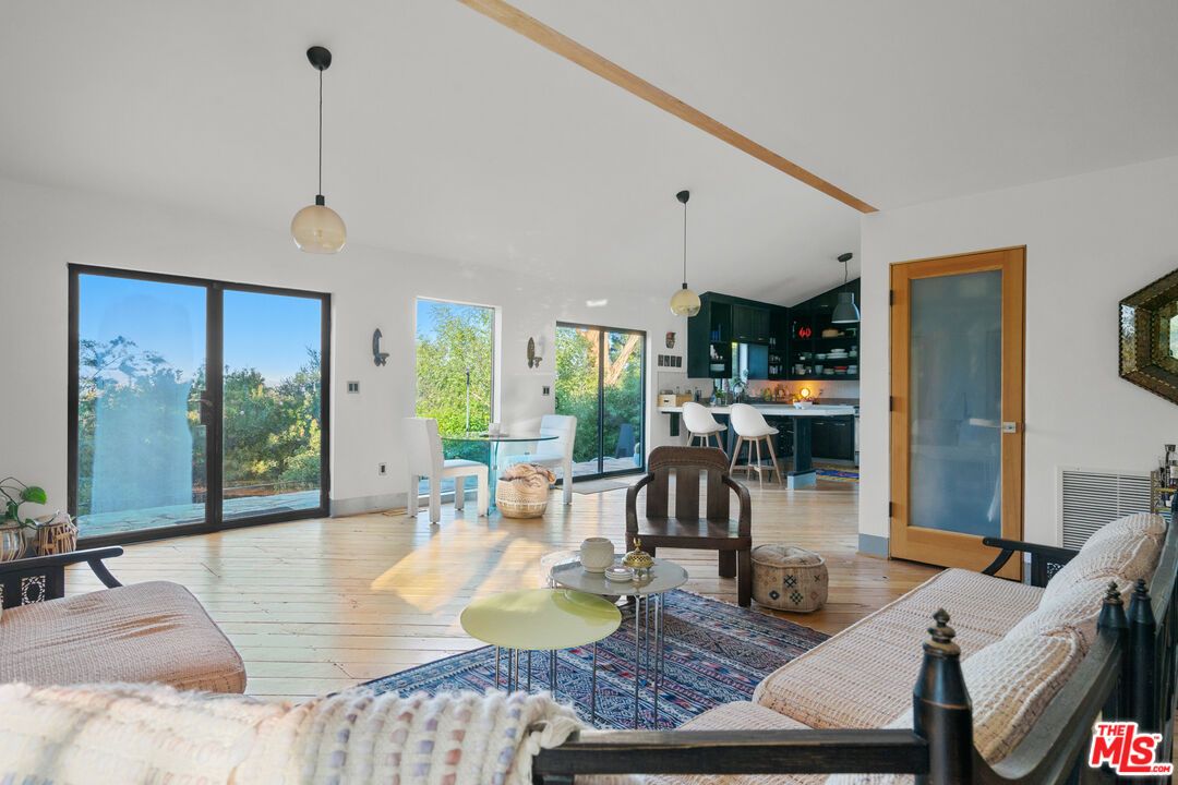 Interior, Living room, Pendant Lights, Wood Texture Flooring