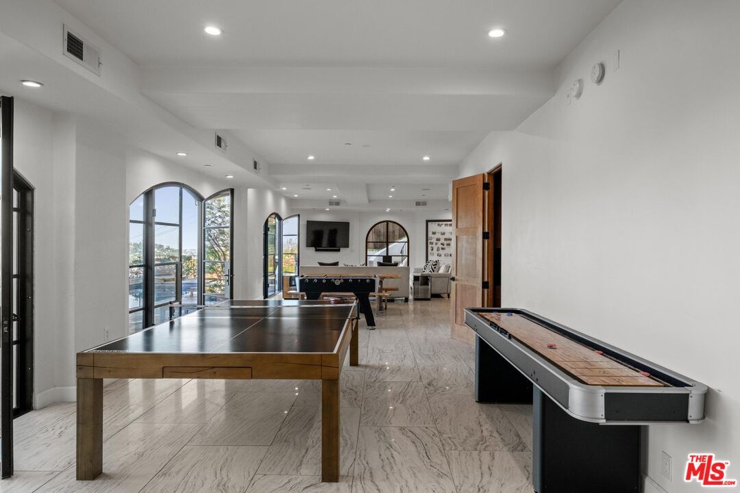 Game Room, Interior, Marble, Recessed Lighting