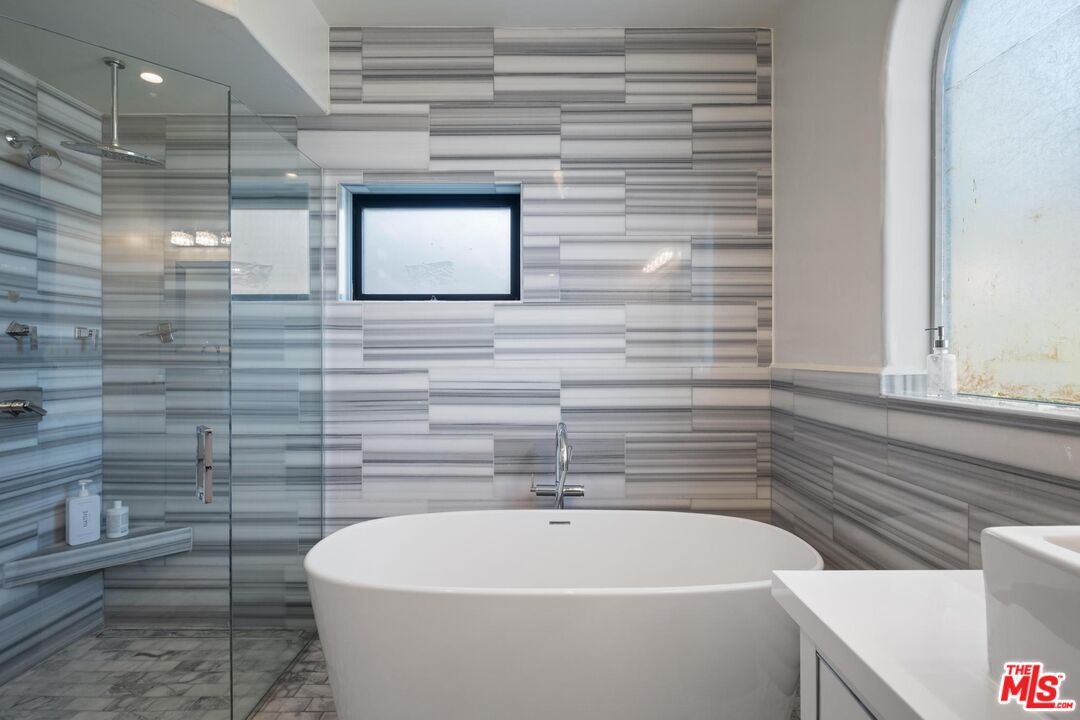 Bathroom, Free Standing Baths, Glass Shower, Interior, Recessed Lighting