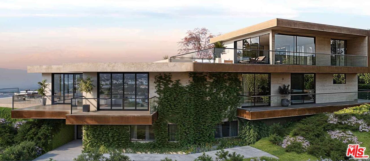 Exterior, Facade, Modern