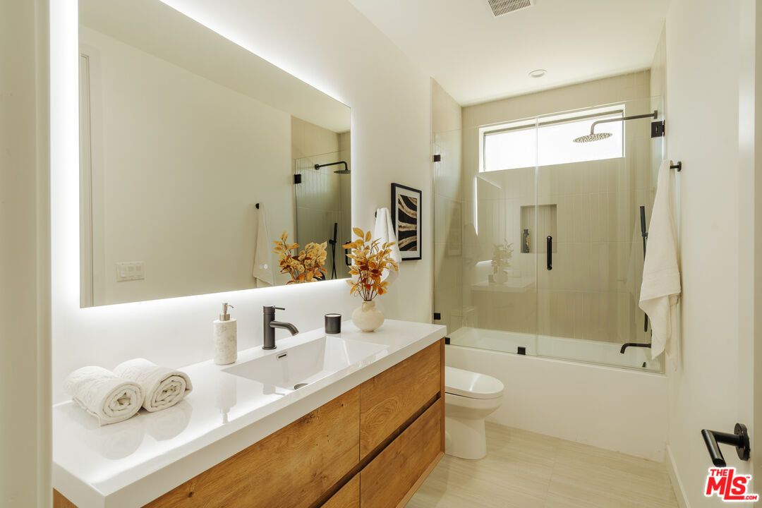 Bathroom, Dual Sink Vanities, Glass Shower, Interior