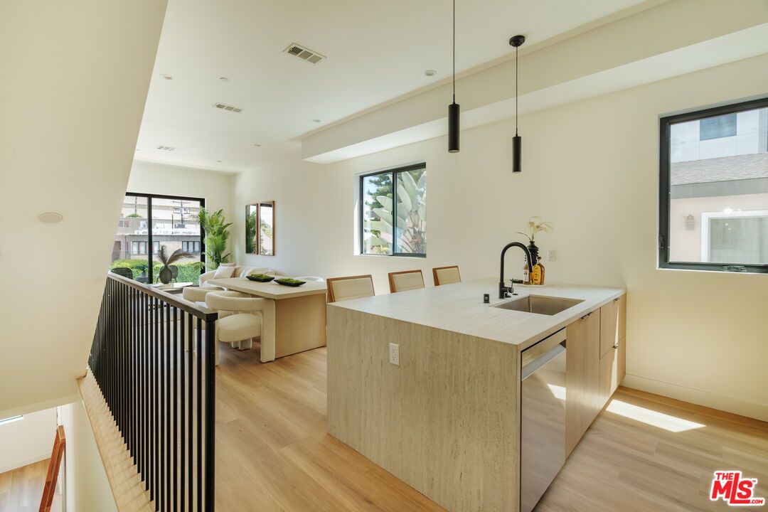 Dining room, Interior, Kitchen, Living room, Pendant Lights, Recessed Lighting, Wood Texture Flooring