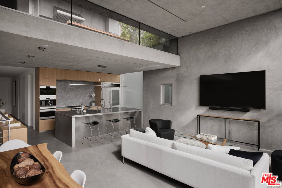 Interior, Kitchen, Living room, Recessed Lighting, Stainless Steel Appliances