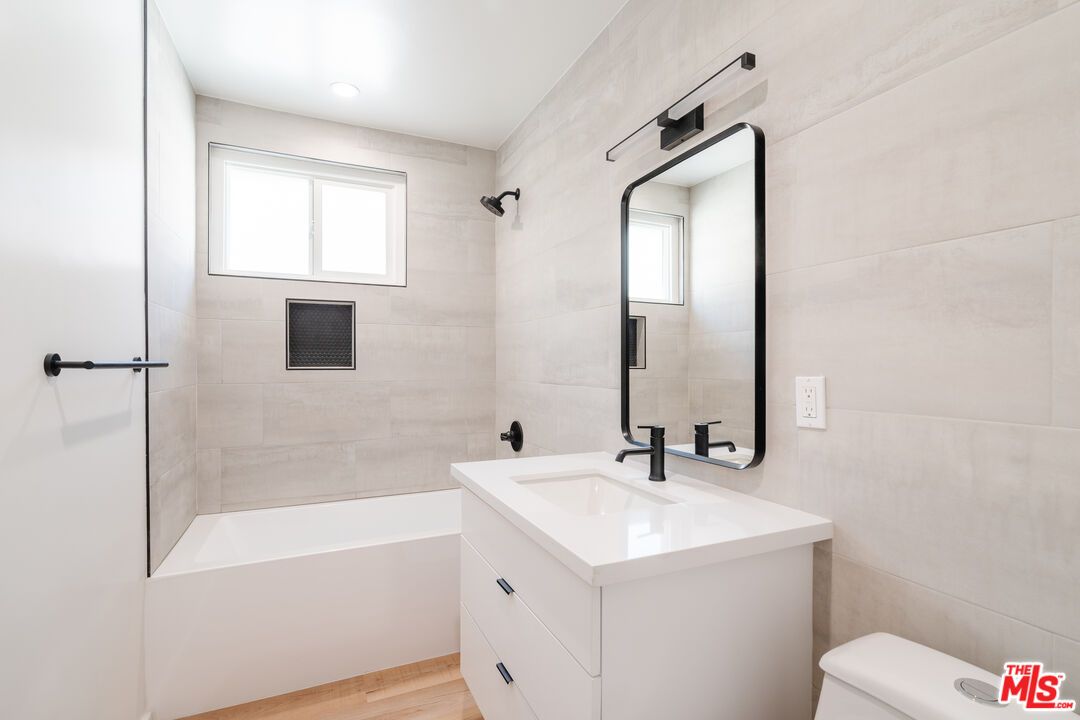 Bathroom, Interior, Recessed Lighting, Wood Texture Flooring