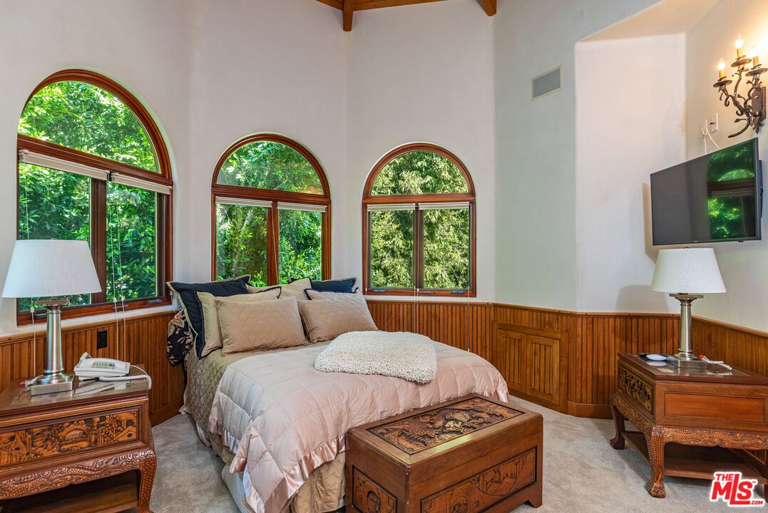 Bedroom, Interior, Wooden Beams
