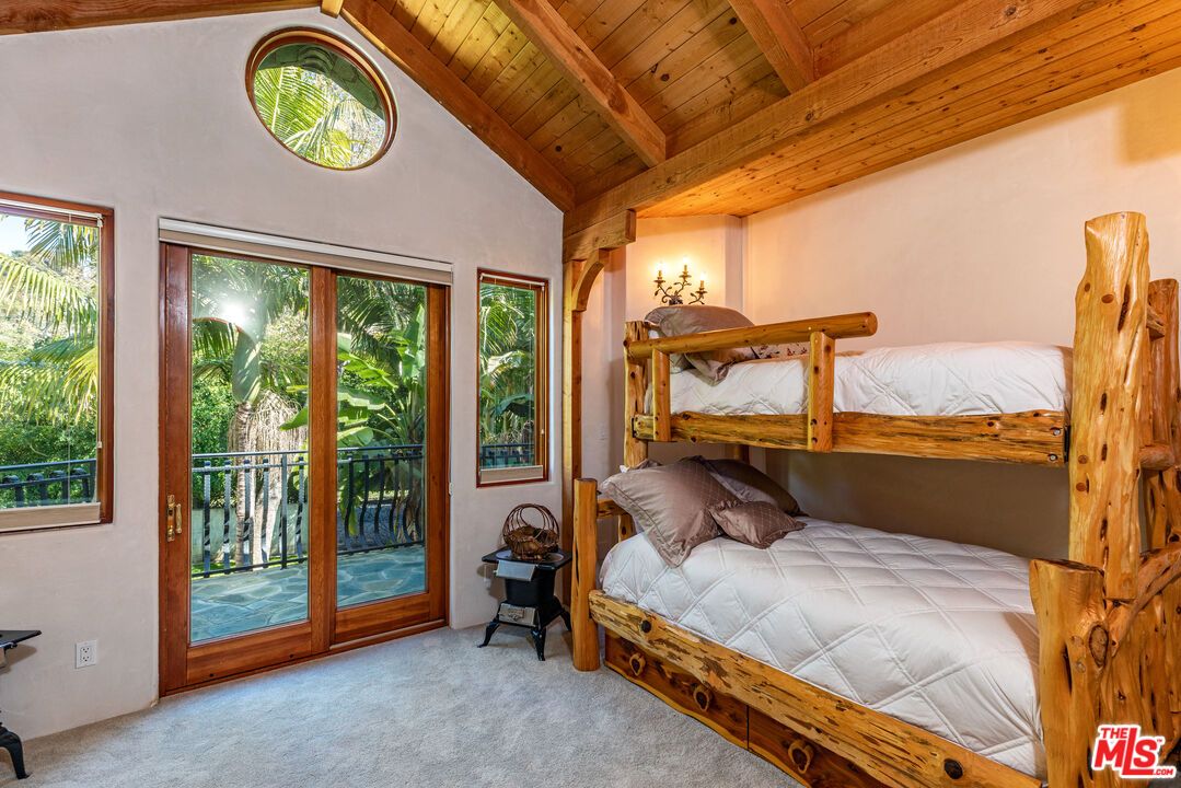 Bedroom, Interior, Wooden Beams, Wooden Ceilings