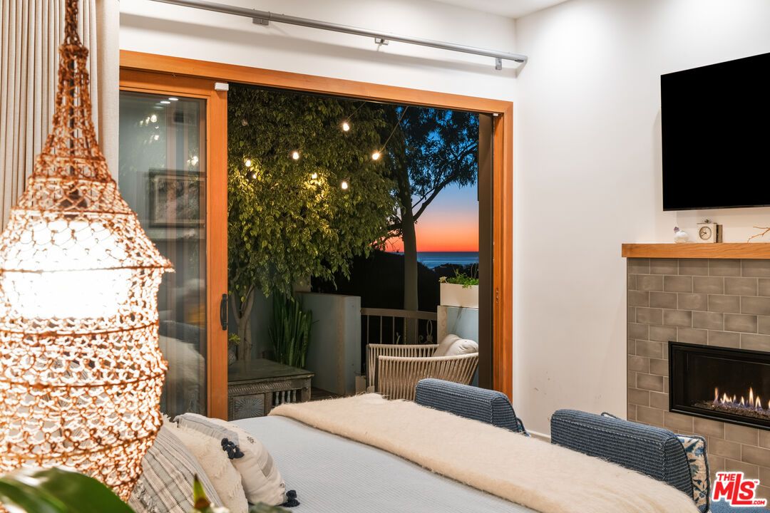 Bedroom, Fireplace, Interior, Water