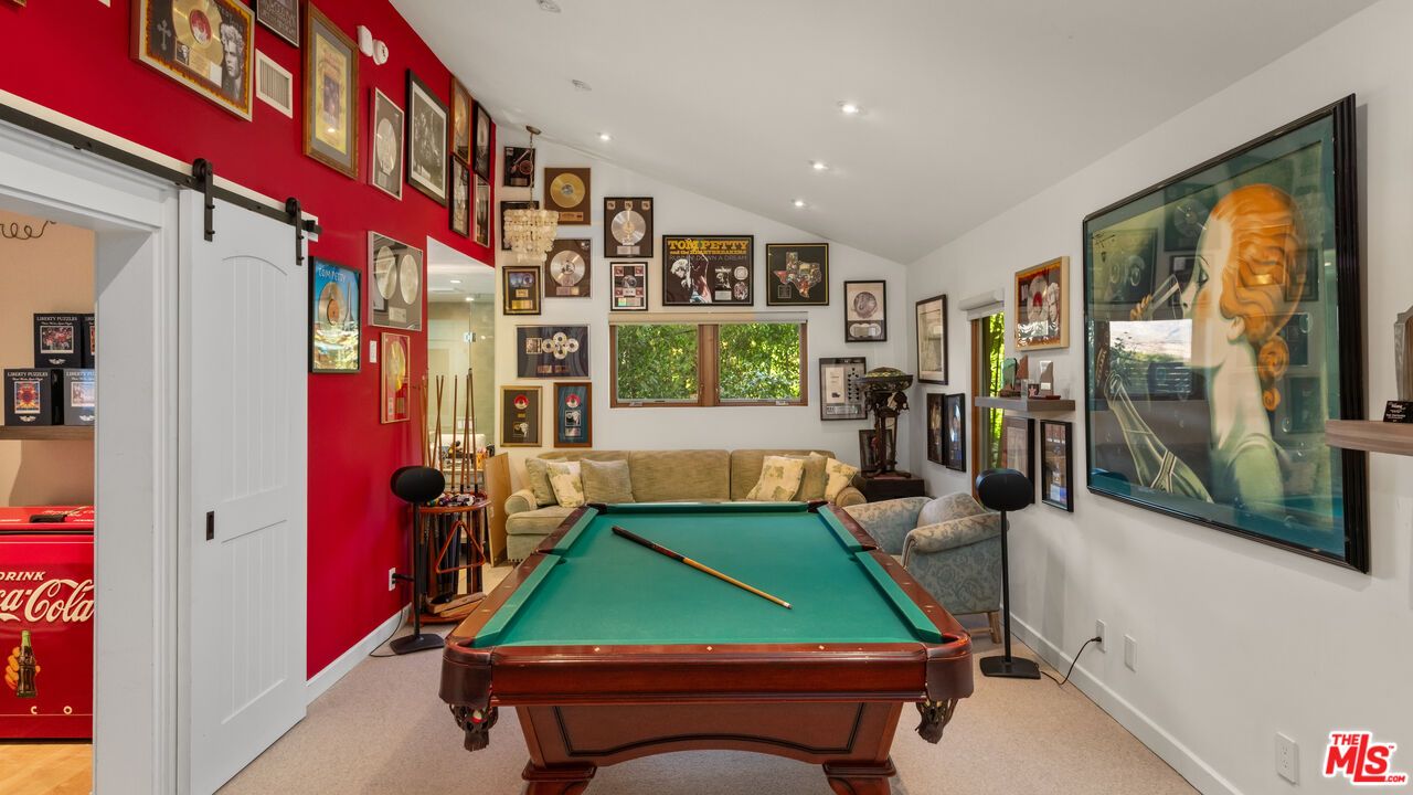 Billiard Table, Game Room, Interior, Recessed Lighting