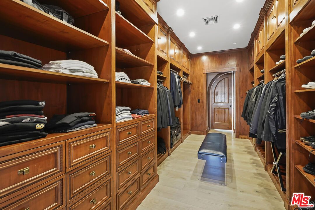Interior, Recessed Lighting, Walk-in Closets, Wood Texture Flooring, Wooden Walls