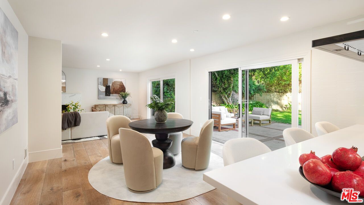 Dining room, Interior, Living room, Recessed Lighting, Wood Texture Flooring