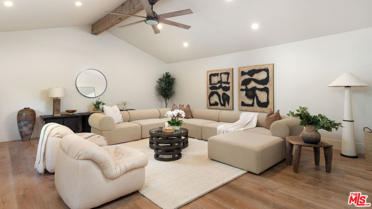 Interior, Living room, Recessed Lighting, Wooden Beams, Wood Texture Flooring