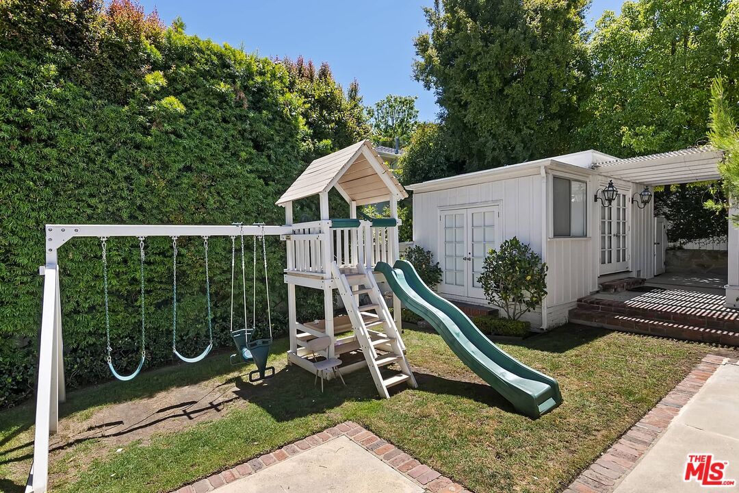 Backyard, Exterior, Playground