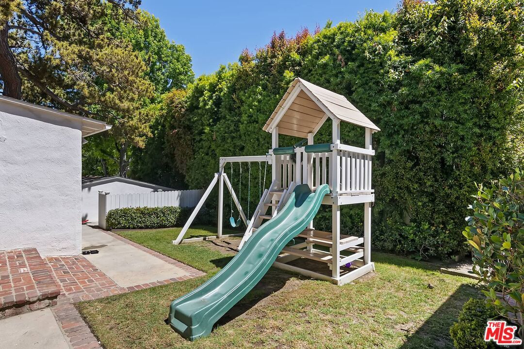 Backyard, Exterior, Playground