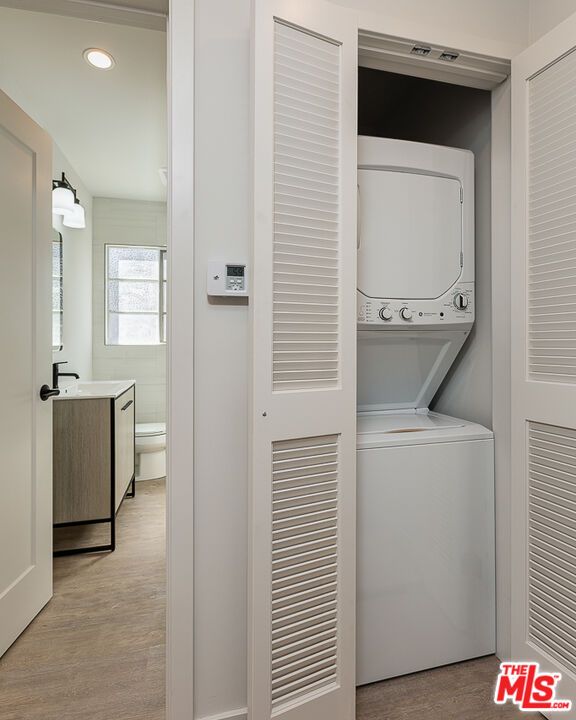 Bathroom, Interior, Recessed Lighting, Utility Closets, Washer, Wood Texture Flooring