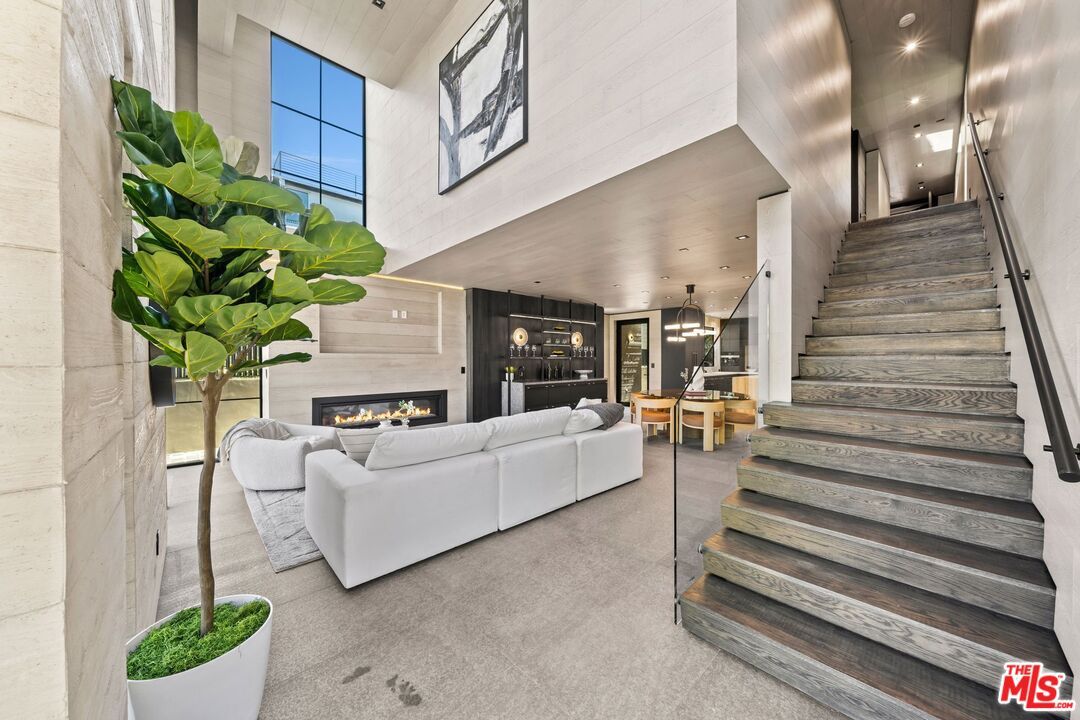 Dining room, Fireplace, Interior, Living room, Pendant Lights, Recessed Lighting