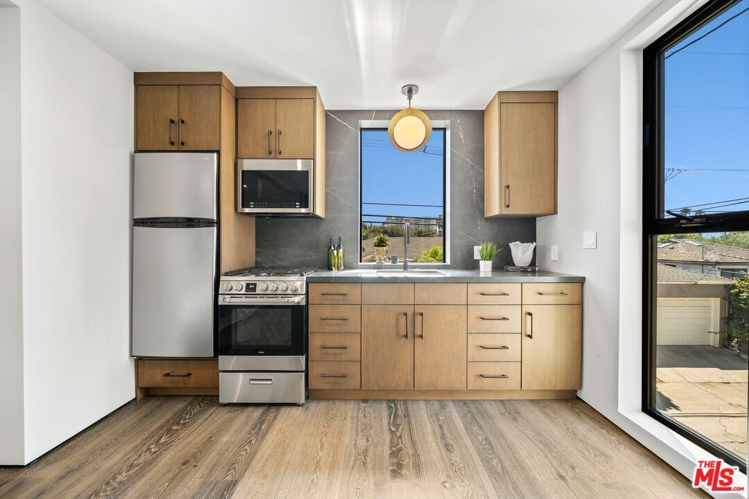 Interior, Kitchen, Stainless Steel Appliances, Wood Texture Flooring