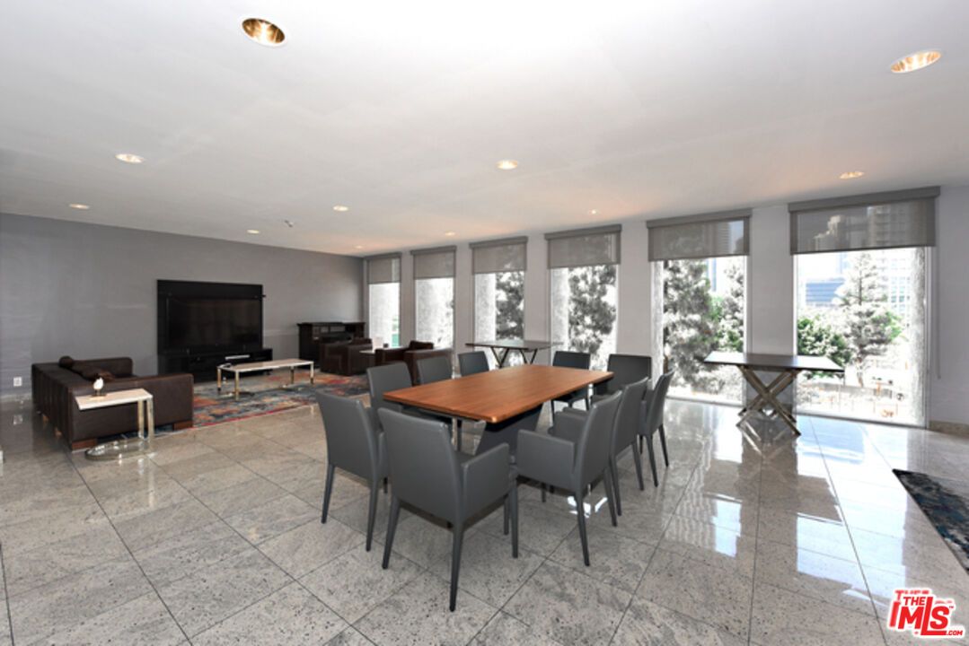 Dining room, Interior, Living room, Recessed Lighting