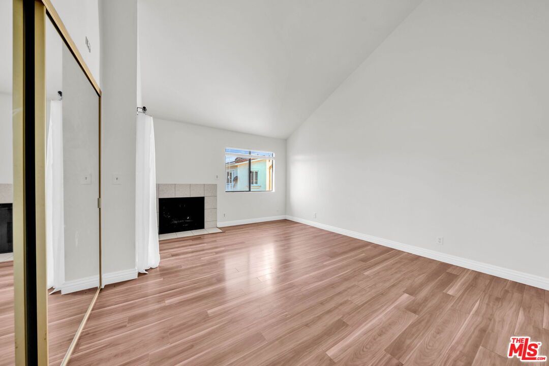 Empty room, Fireplace, Interior, Wood Texture Flooring