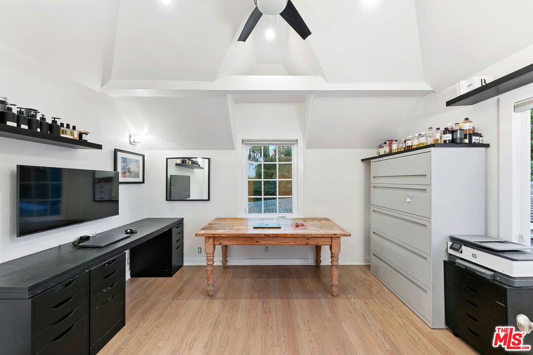 Home Office, Interior, Recessed Lighting, Wood Texture Flooring